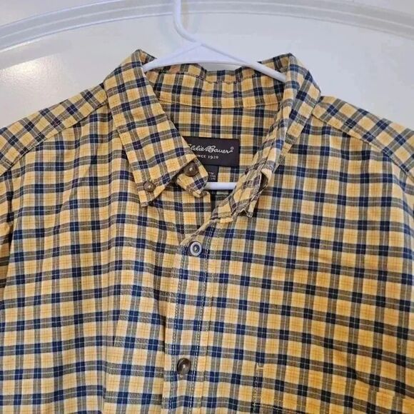 𝅺Eddie Bauer Men's Yellow/Blue Mini Plaid Short Sleeve - Picture 5 of 10